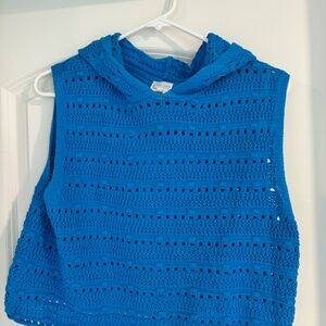 Blue knit crop top - size medium